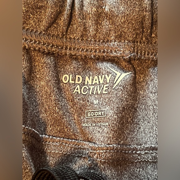 Old Navy Active Go Dry Shorts Size M - Picture 11 of 14